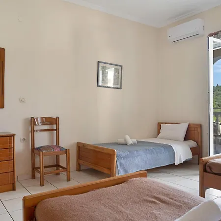 Sandy Maria 604 זקינטוס טאון